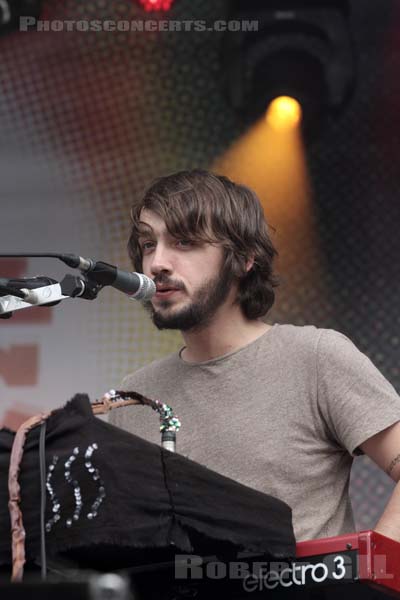 FRANCOIS AND THE ATLAS MOUNTAIN - 2012-07-19 - PARIS - Parvis de l'Hotel de Ville - 